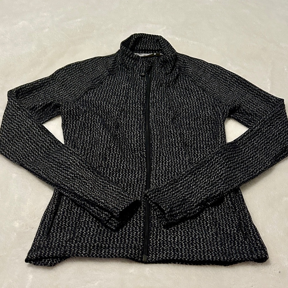 Athleta Salutation Jacket Small Black/Grey